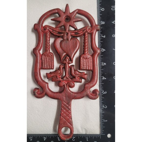 Vintage 1951 J.Z.H. Cast Iron Red Trivet With Heart & Bird Design - Picture 7 of 7
